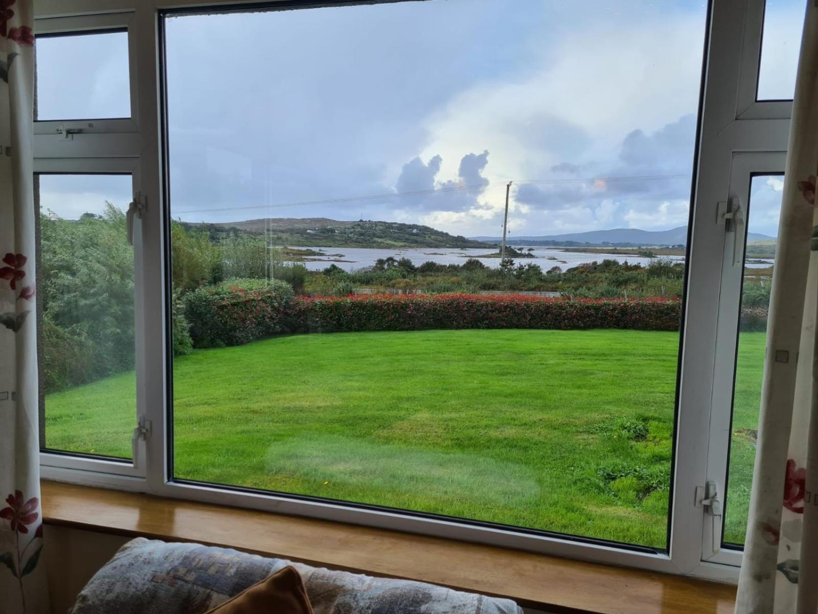 Tigh Mhartin Villa Glentrasna Exterior photo