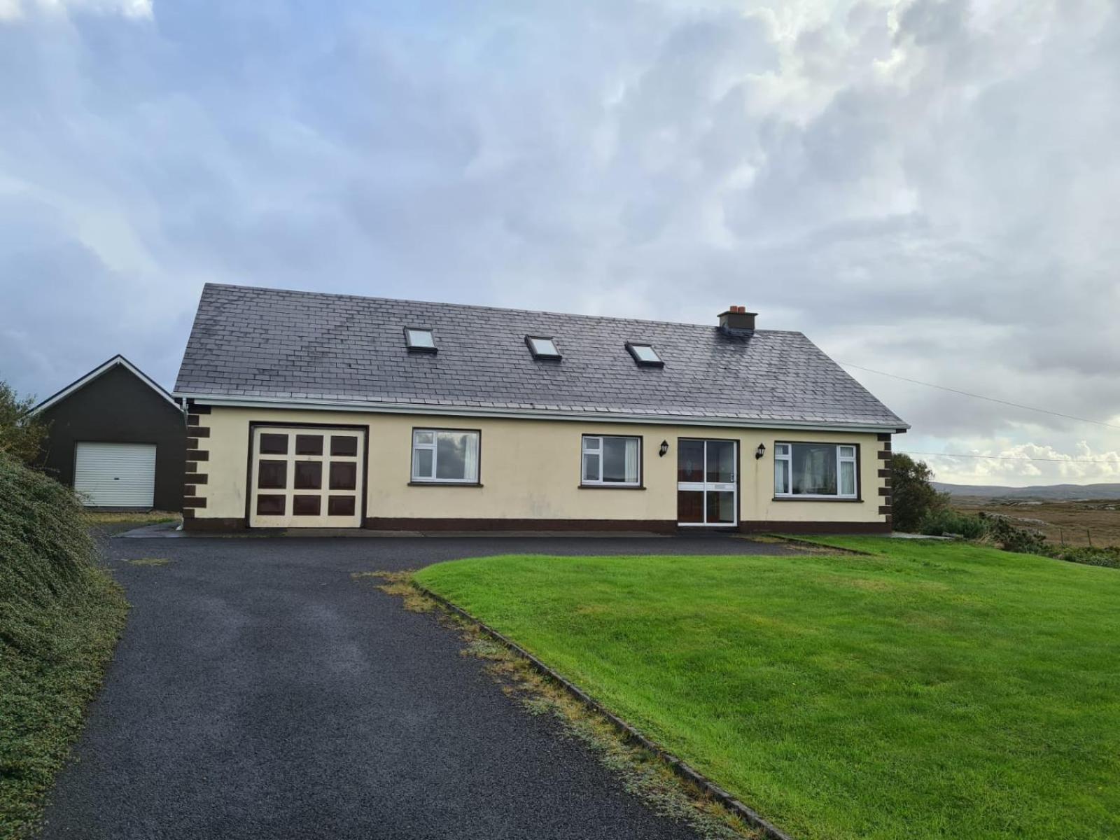Tigh Mhartin Villa Glentrasna Exterior photo
