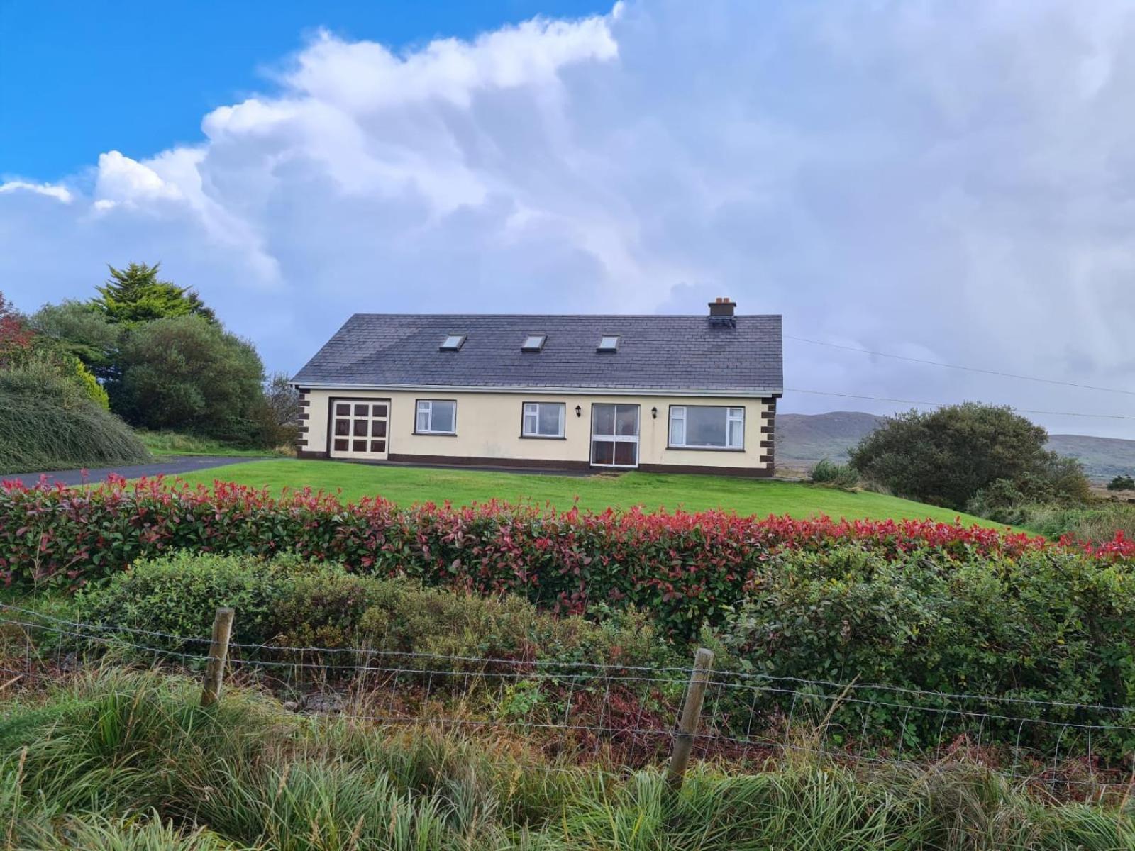 Tigh Mhartin Villa Glentrasna Exterior photo